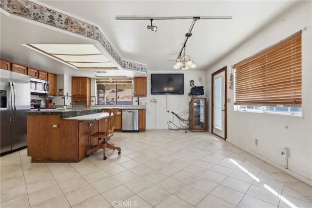 21515 Lou Ann Court, Nuevo, CA 92567