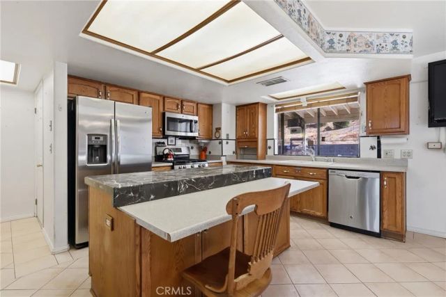 21515 Lou Ann Court, Nuevo, CA 92567