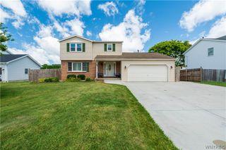 24 Grafton Ct, Lancaster, NY 14086