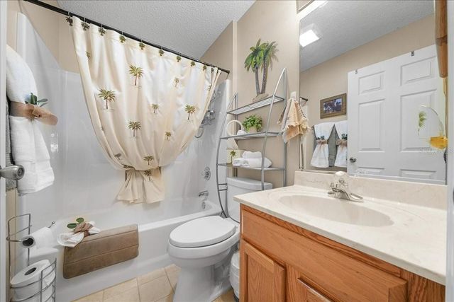 821 SAN SALVADOR DRIVE, The Villages, FL 32159