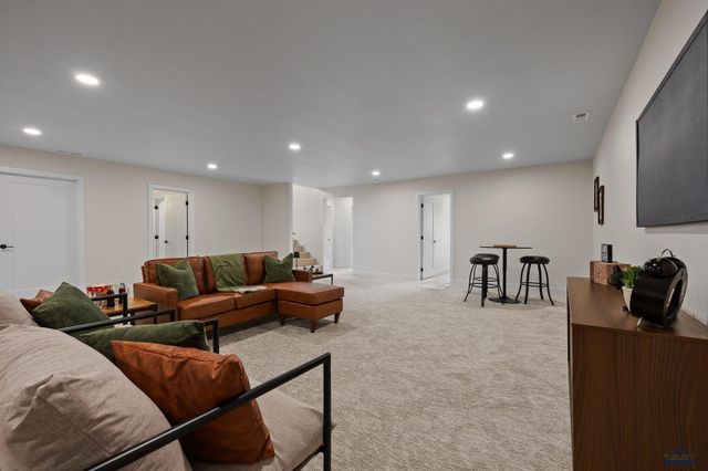 6870 WALLEYE WAY, Black Hawk, SD 57718