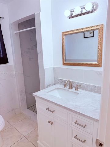 824 SW 12th Ct 826, Fort Lauderdale, FL 33315