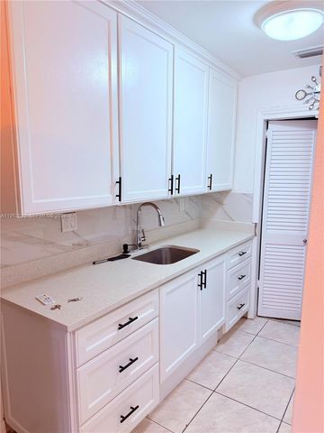 824 SW 12th Ct 826, Fort Lauderdale, FL 33315