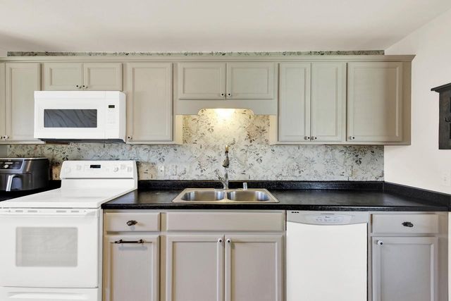 721 W Larabee STREET, Port Washington, WI 53074