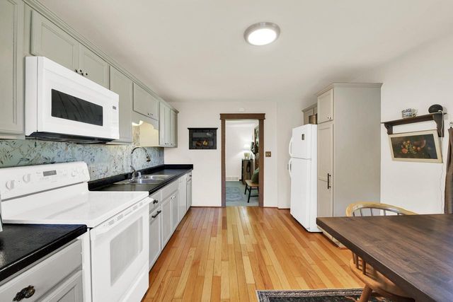721 W Larabee STREET, Port Washington, WI 53074