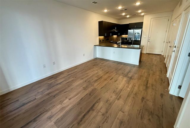 4801 Springdale RD 1106, Austin, TX 78723