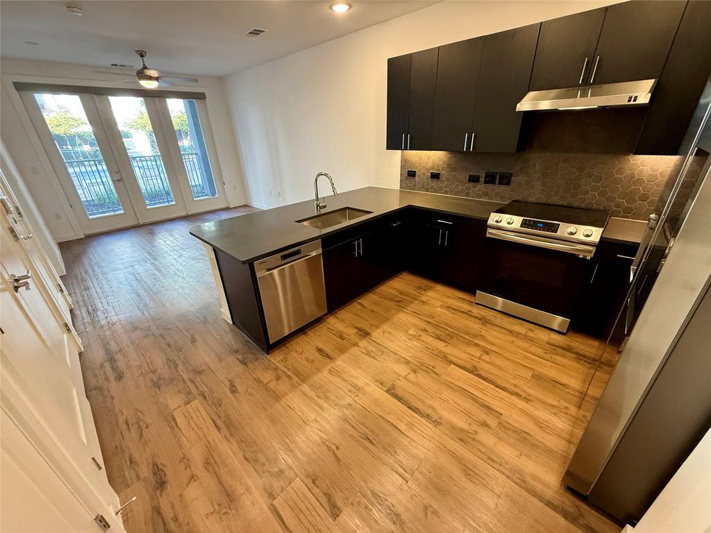 4801 Springdale RD 1106, Austin, TX 78723