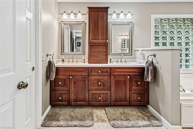 4024 Baytree Court, High Point, NC 27265