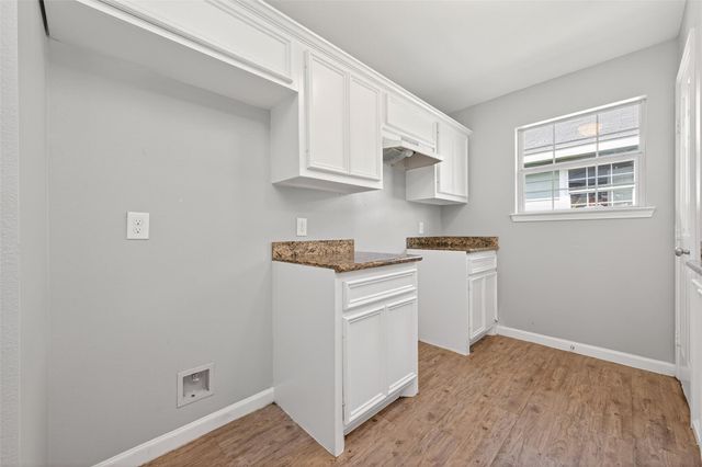 7511 Dyer Street, Houston, TX 77088