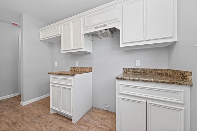 7511 Dyer Street, Houston, TX 77088