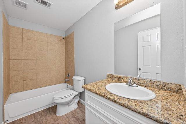 7511 Dyer Street, Houston, TX 77088