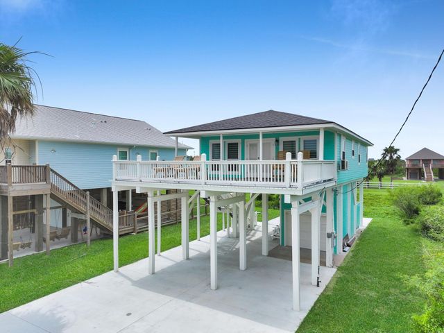 159 Ocean View Drive, Crystal Beach, TX 77650