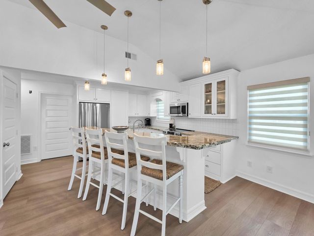 159 Ocean View Drive, Crystal Beach, TX 77650