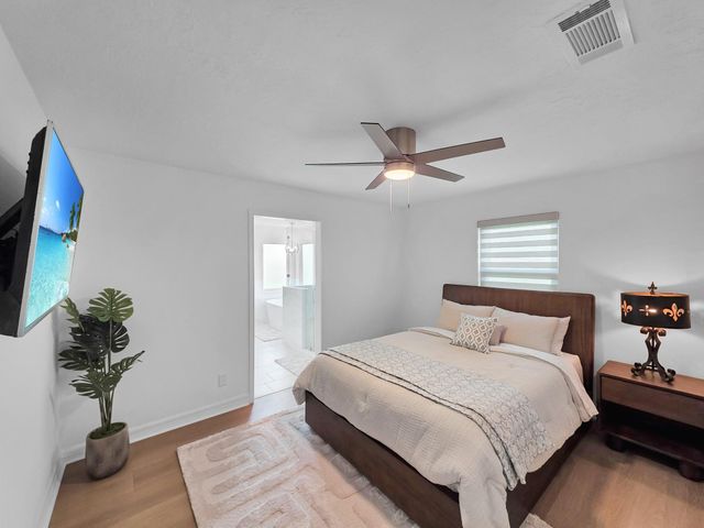159 Ocean View Drive, Crystal Beach, TX 77650