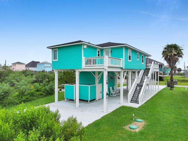 159 Ocean View Drive, Crystal Beach, TX 77650