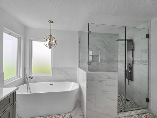 159 Ocean View Drive, Crystal Beach, TX 77650
