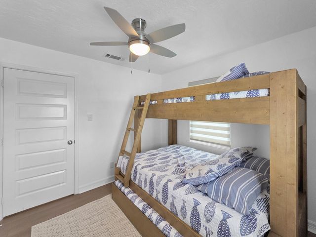 159 Ocean View Drive, Crystal Beach, TX 77650