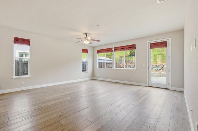 10450 Kenebec Ct, Grass Valley, CA 95949