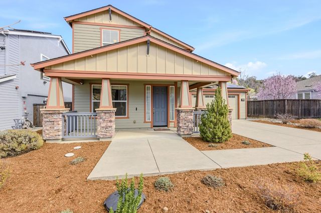 10450 Kenebec Ct, Grass Valley, CA 95949