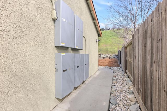 10450 Kenebec Ct, Grass Valley, CA 95949