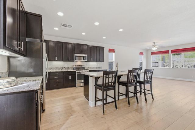 10450 Kenebec Ct, Grass Valley, CA 95949