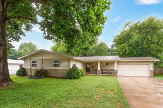 1035 East Edgewood Street, Springfield, MO 65807