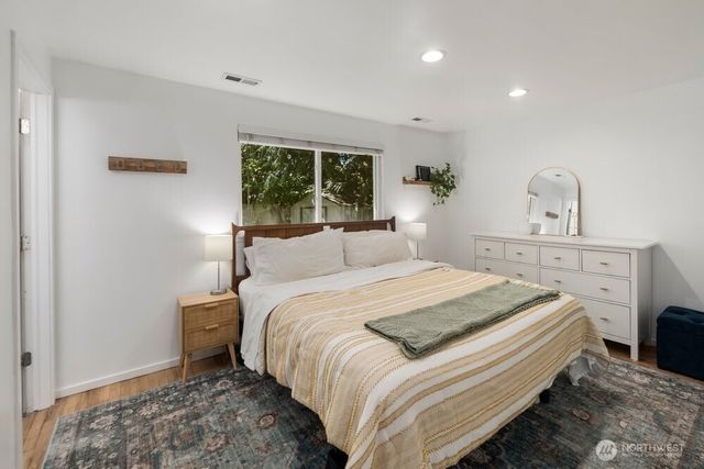 8711 NE 140th Street, Kirkland, WA 98034