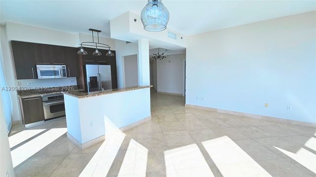 6515 Collins Ave 1403, Miami Beach, FL 33141