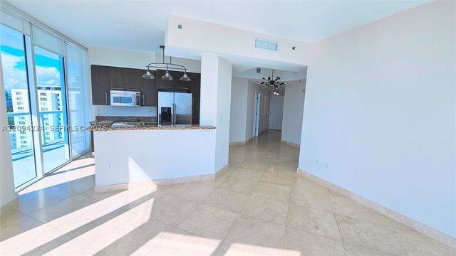 6515 Collins Ave 1403, Miami Beach, FL 33141