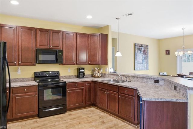 107 Nautico Way Unit 74, Portsmouth, VA 23703