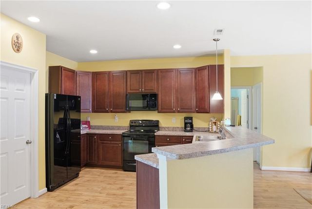 107 Nautico Way Unit 74, Portsmouth, VA 23703