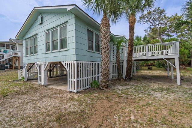 3105 Palmetto Boulevard, Edisto Island, SC 29438