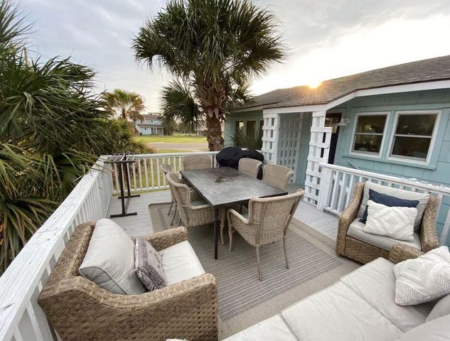 3105 Palmetto Boulevard, Edisto Island, SC 29438