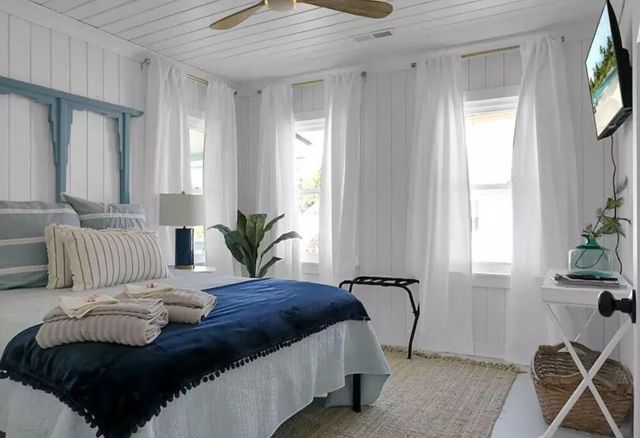 3105 Palmetto Boulevard, Edisto Island, SC 29438