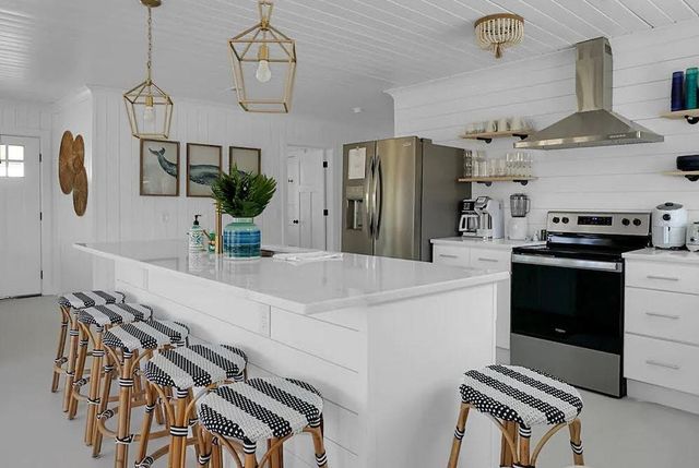 3105 Palmetto Boulevard, Edisto Island, SC 29438