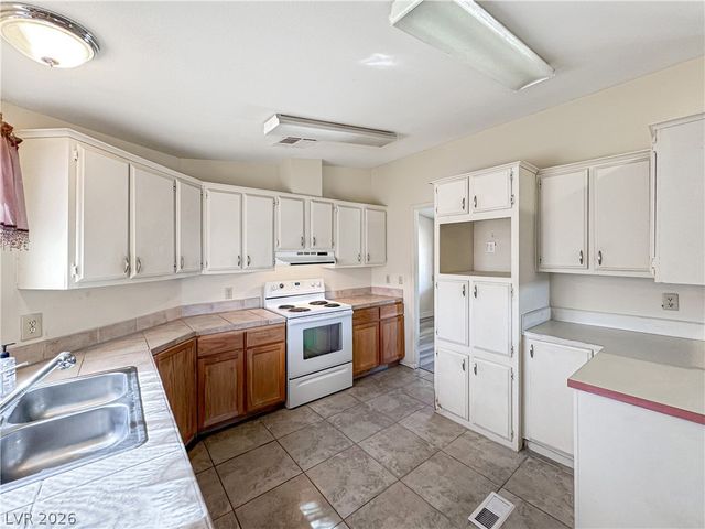 4850 Pontiac Circle, Pahrump, NV 89048