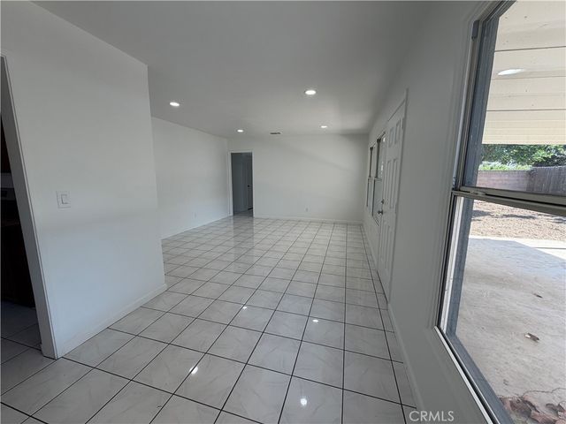 7931 Newcastle Avenue, Reseda, CA 91335