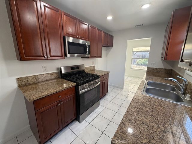 7931 Newcastle Avenue, Reseda, CA 91335