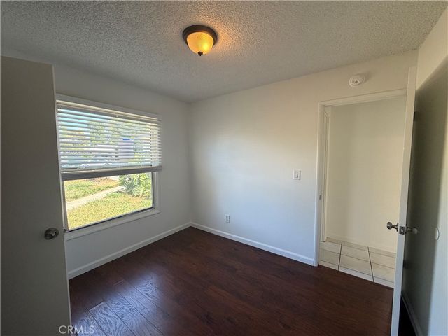 7931 Newcastle Avenue, Reseda, CA 91335