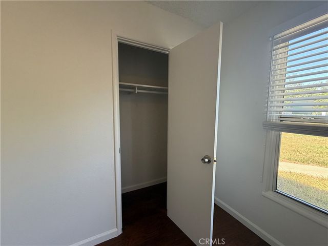 7931 Newcastle Avenue, Reseda, CA 91335