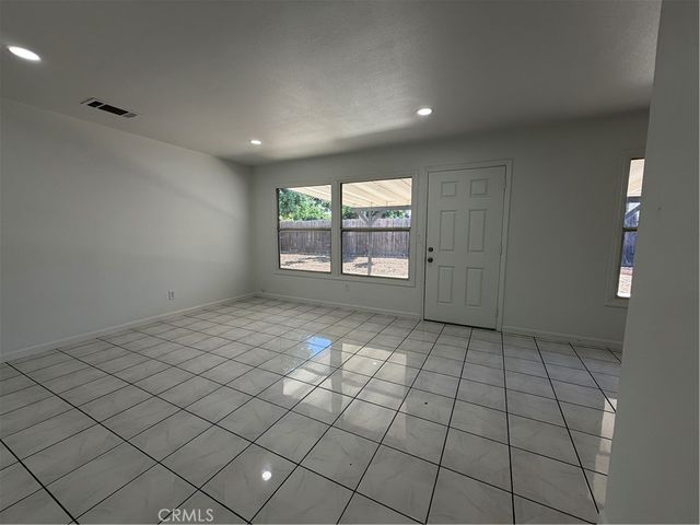 7931 Newcastle Avenue, Reseda, CA 91335