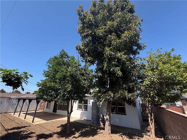 7931 Newcastle Avenue, Reseda, CA 91335