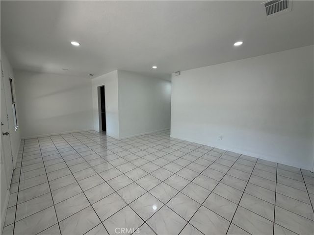 7931 Newcastle Avenue, Reseda, CA 91335