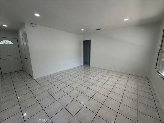 7931 Newcastle Avenue, Reseda, CA 91335