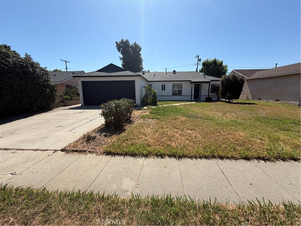 7931 Newcastle Avenue, Reseda, CA 91335