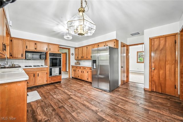 3730 Northwood Drive SE, Warren, OH 44484