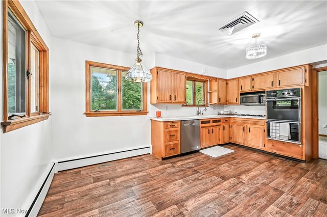 3730 Northwood Drive SE, Warren, OH 44484