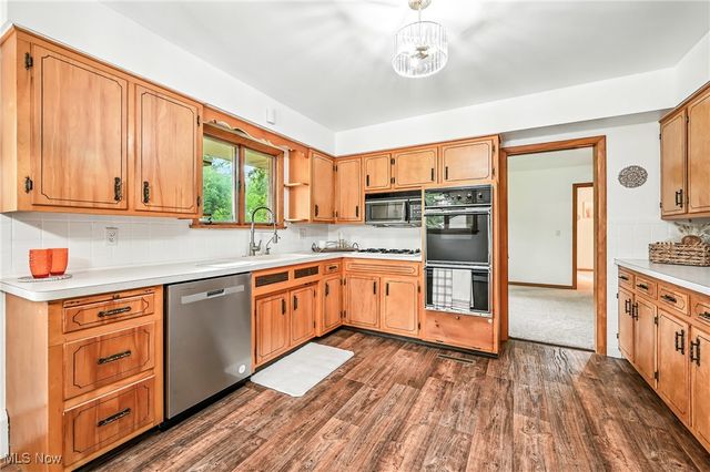 3730 Northwood Drive SE, Warren, OH 44484