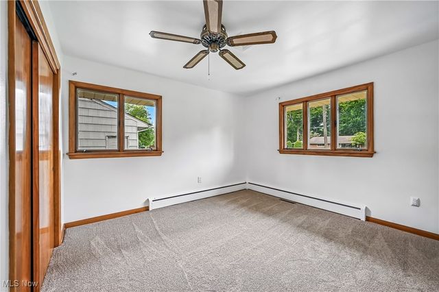 3730 Northwood Drive SE, Warren, OH 44484