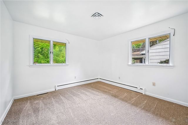 3730 Northwood Drive SE, Warren, OH 44484